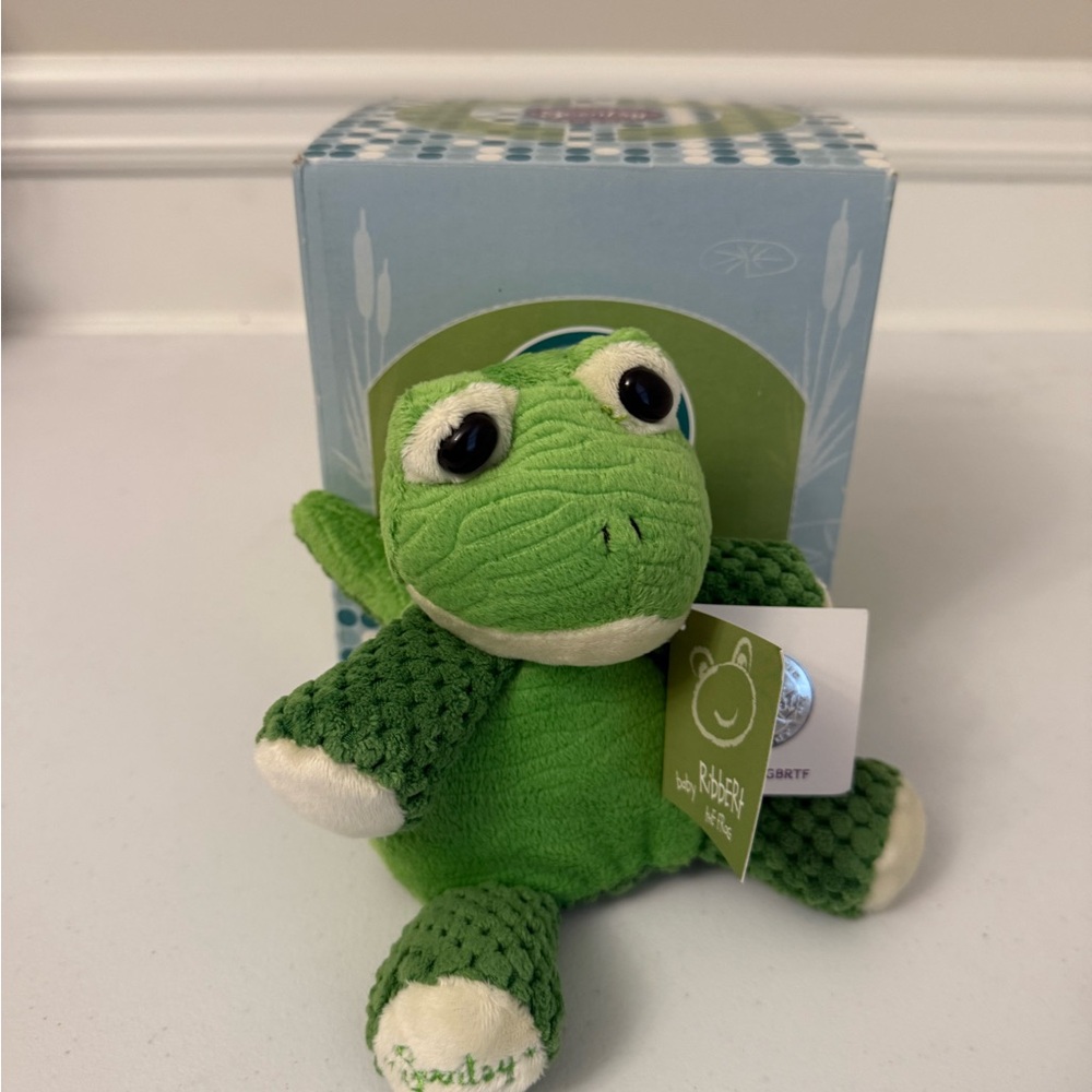 Retired scentsy buddy ribbert